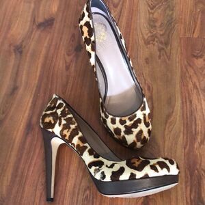 Vince Camuto Leopard hair Platform high heel pumps 8.5